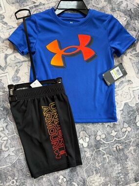 Under Armour boys size 4 matching set new